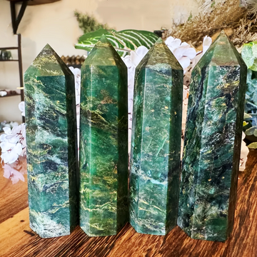 1PC Genuine Artificial Emerald Stone Tower Obelisk for Home Decoration-Perfect Crystal Gift for Holidays, gorgeous style