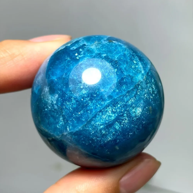 Blue Apatite Ball Healing Stones Ball Reiki Fengshui Meditation Ornaments and Decorations