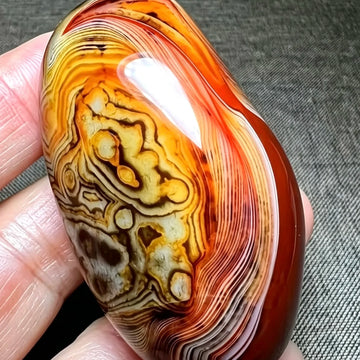 1pc Natural Colorful Silk Agate Sardonyx Palm, Hand-shaped Piece Quartz, Banded Healing Crystal, Gift For Friends, Reiki Home De