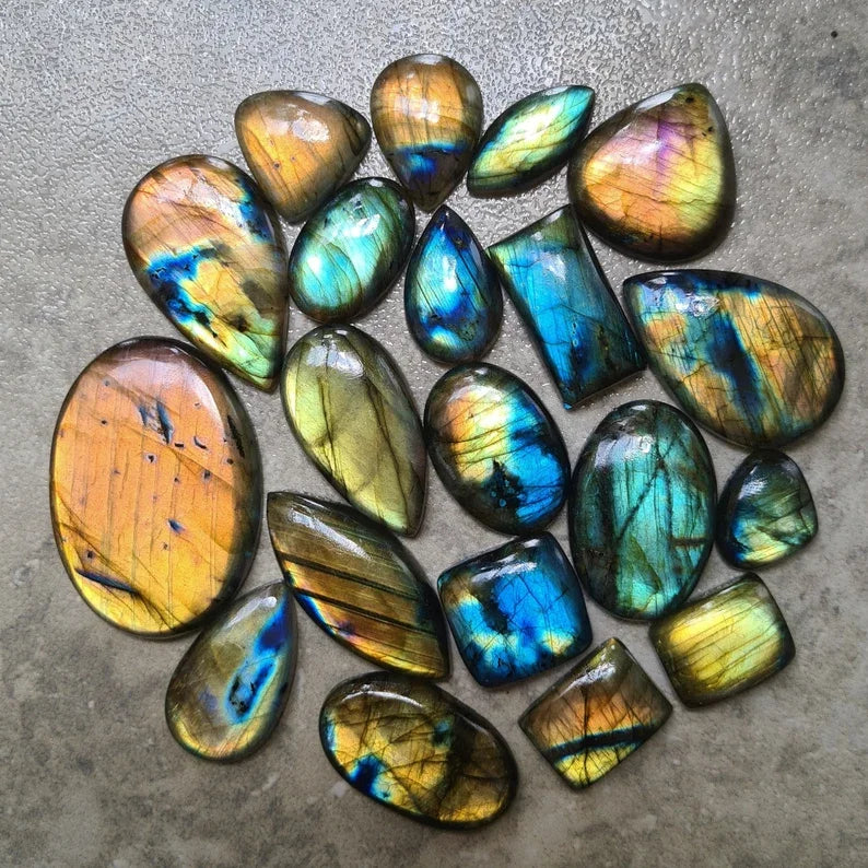 1pc Blue Labradorite freeform Crystal, Irregular Tumbled Stone for DIY Jewelry Making and Home Decor, Blue Flash Moonstone