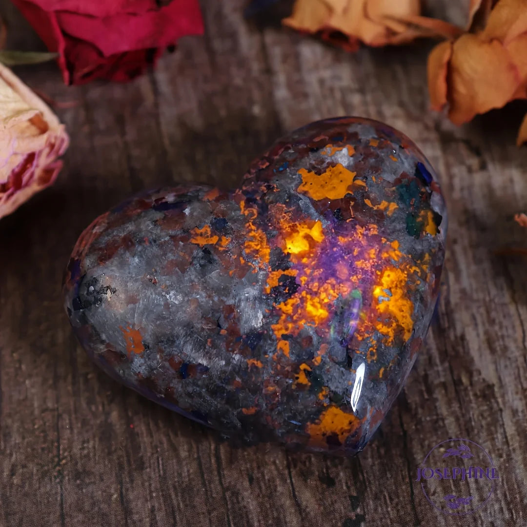 1pc/3pcs Yooperlite Heart Tumbles,UV Reactive Flame Puffy Heart Gems,Emberlite Crystal Decoration Mineral Specimen Pocket Stone