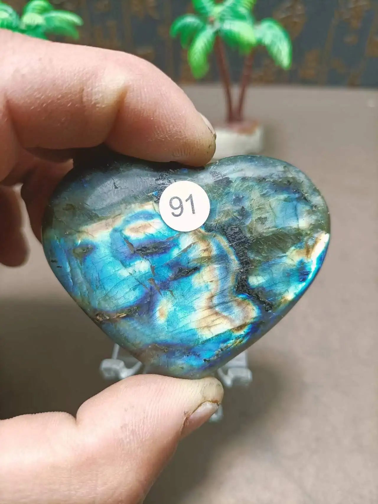 Natural Labradorite Heart — Madagascar Energy Reiki Specimen, New Year Display Gift