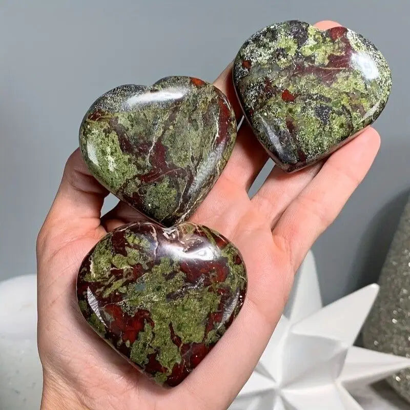 Natural Dragon Bloodstone Longevity Quartz Mineral Heart Shape Special Jewelry Ornament Decoration