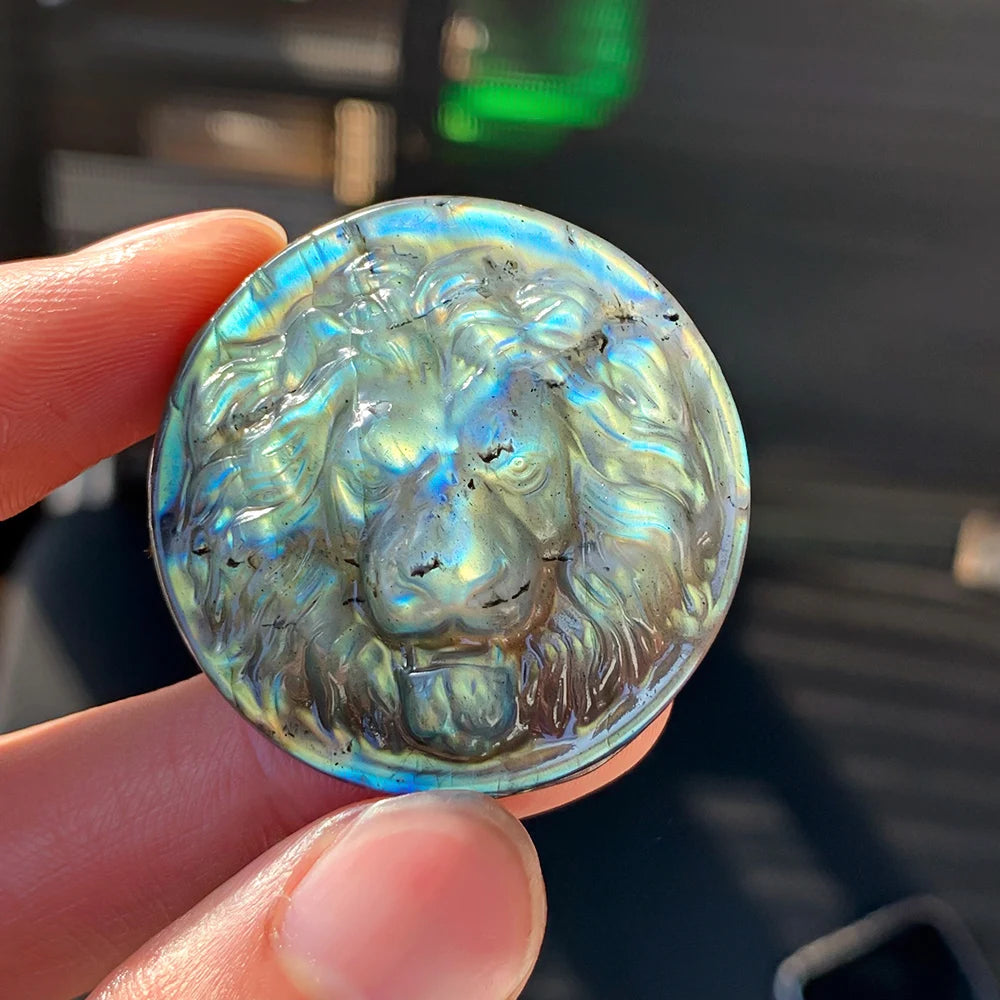 1pc Handmade Labradorite Round Plaque Lion Statue - Iridescent Play-of-Color Circular Stone for DIY Crafts - Unique Gift for Chr