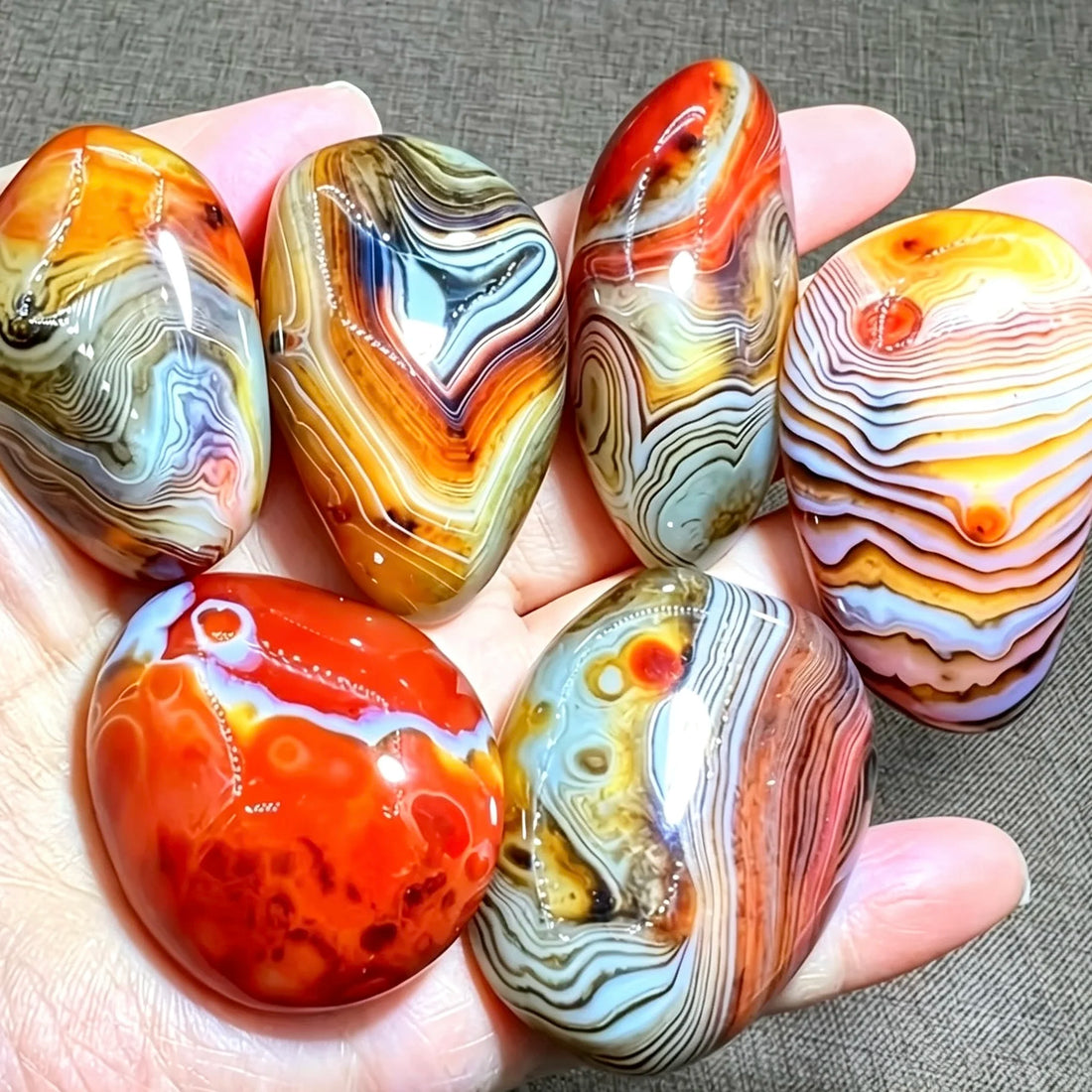 1pc Natural Colorful Silk Agate Sardonyx Palm, Hand-shaped Piece Quartz, Banded Healing Crystal, Gift For Friends, Reiki Home De