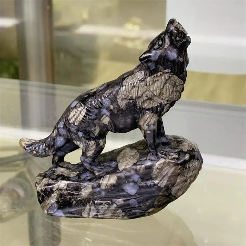 Natural Llanite Wolf Carving Polished Quartz Animal Healing Stones Gems For Home Decorations Gift 1PCS