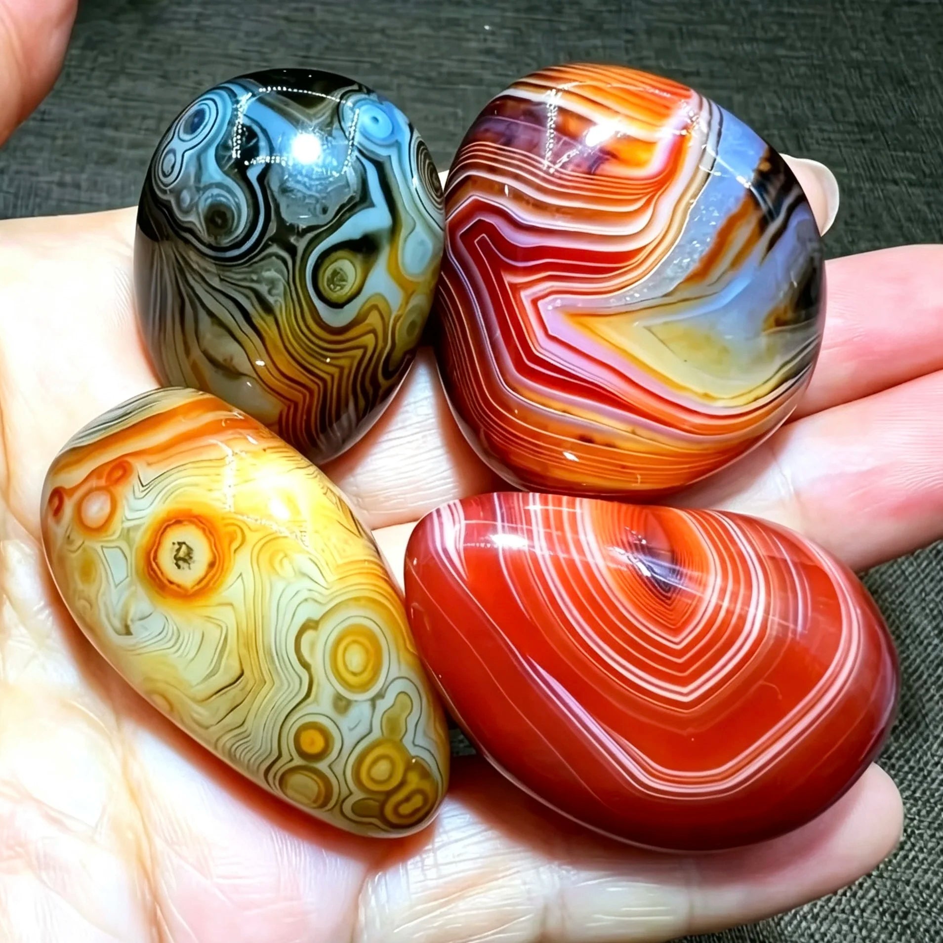 1pc Natural Colorful Silk Agate Sardonyx Palm, Hand-shaped Piece Quartz, Banded Healing Crystal, Gift For Friends, Reiki Home De