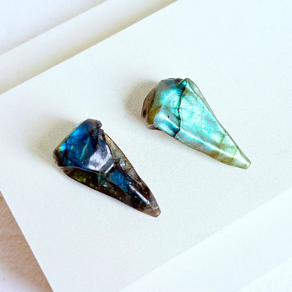Natural Labradorite Stone Mini Bird Skull Carving Craft Animal Gift Crafts Feng Shui Home Decoration Stone Statues 3.8cm 1pcs