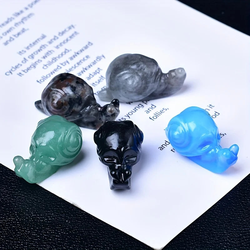 Crystal Carved Skull Snail Healing Stone Pocket Decoration Home Decor Naked Stone Animal Statue Crystal Collectible