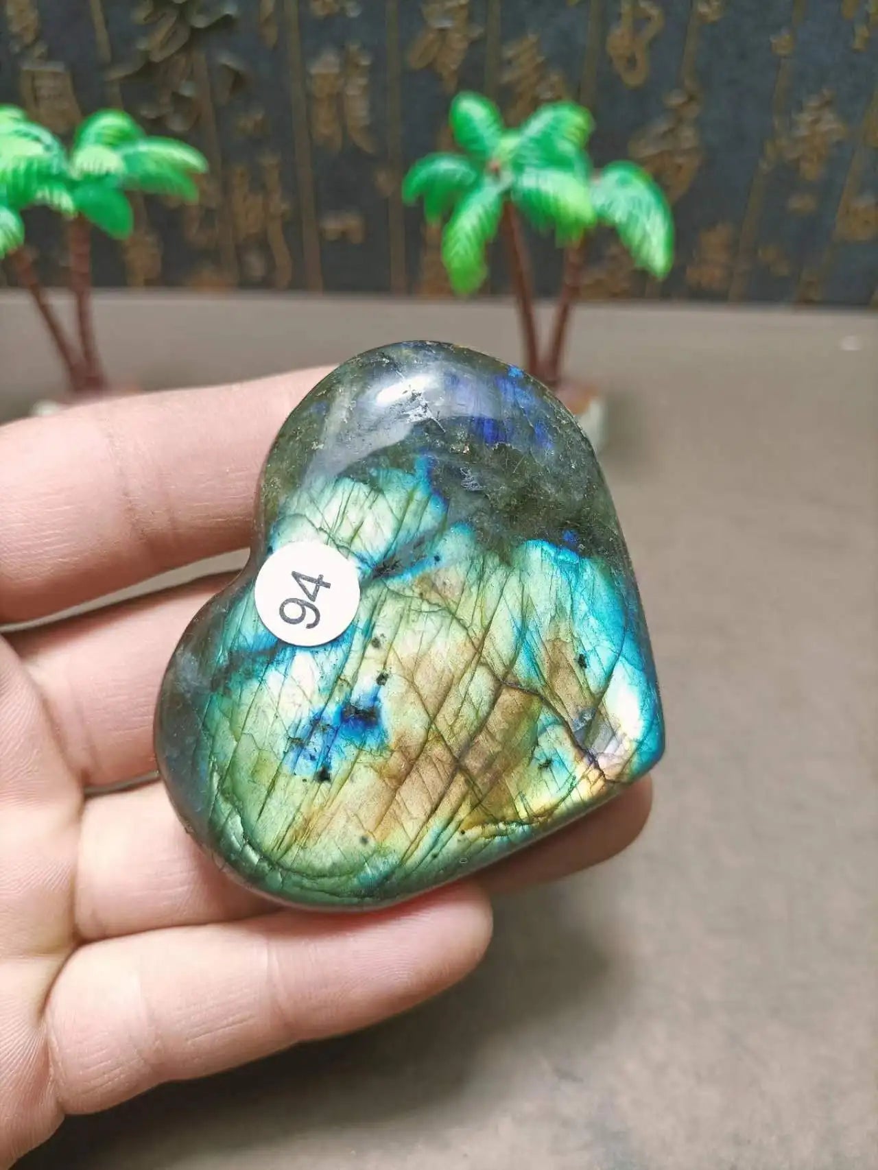 Natural Labradorite Heart — Madagascar Energy Reiki Specimen, New Year Display Gift