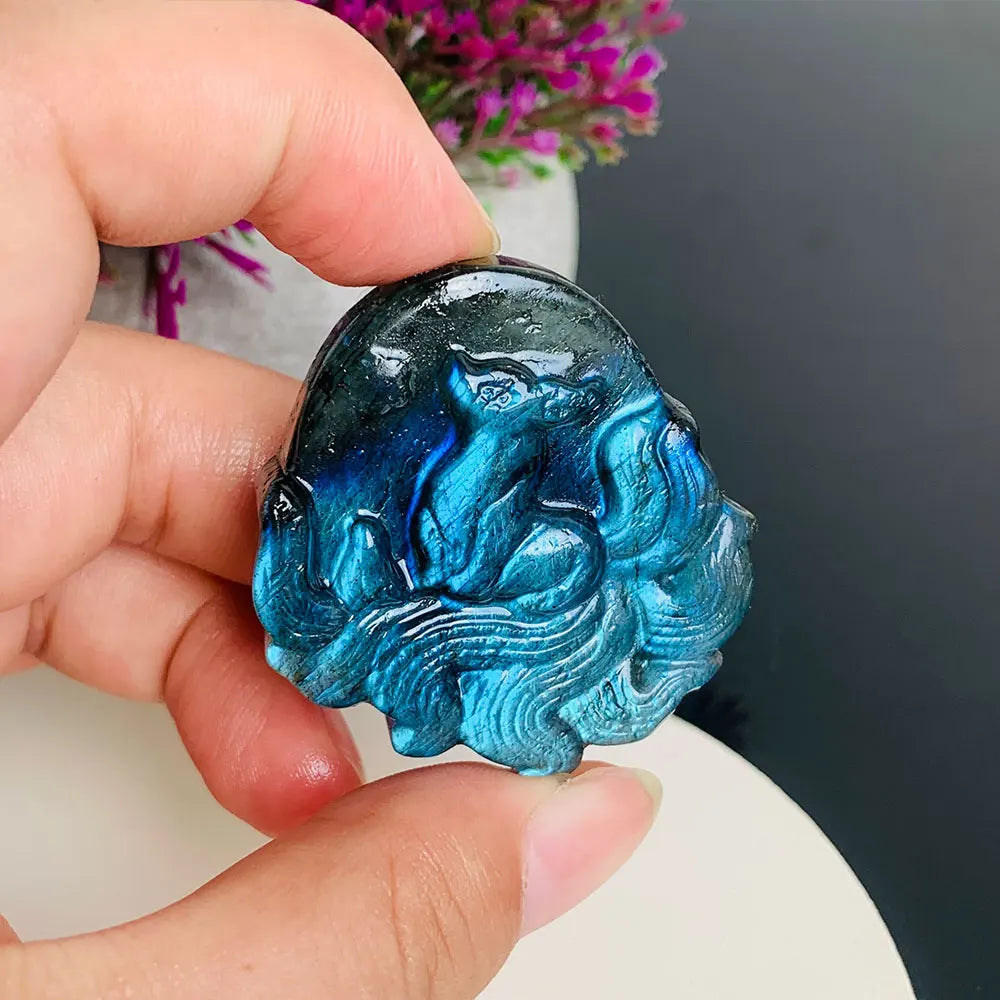1pc 6 Type Bohemian Style Flashy Labradorite Fox Carving - Sparkling Pocket Stone, Perfect Gift for Friends, Smart Animals' Scul