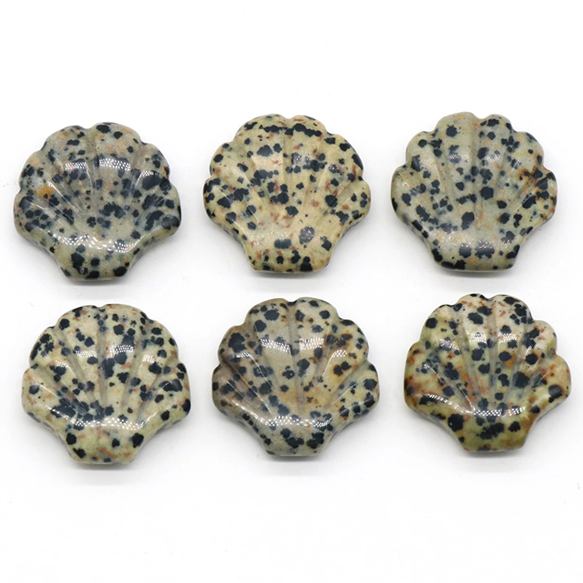 Shell Shaped Natural Carved Glitter Stone Crystal DIY Home Decoration Healing Halo Gem Mineral Specimen Decoration Gift 1pc