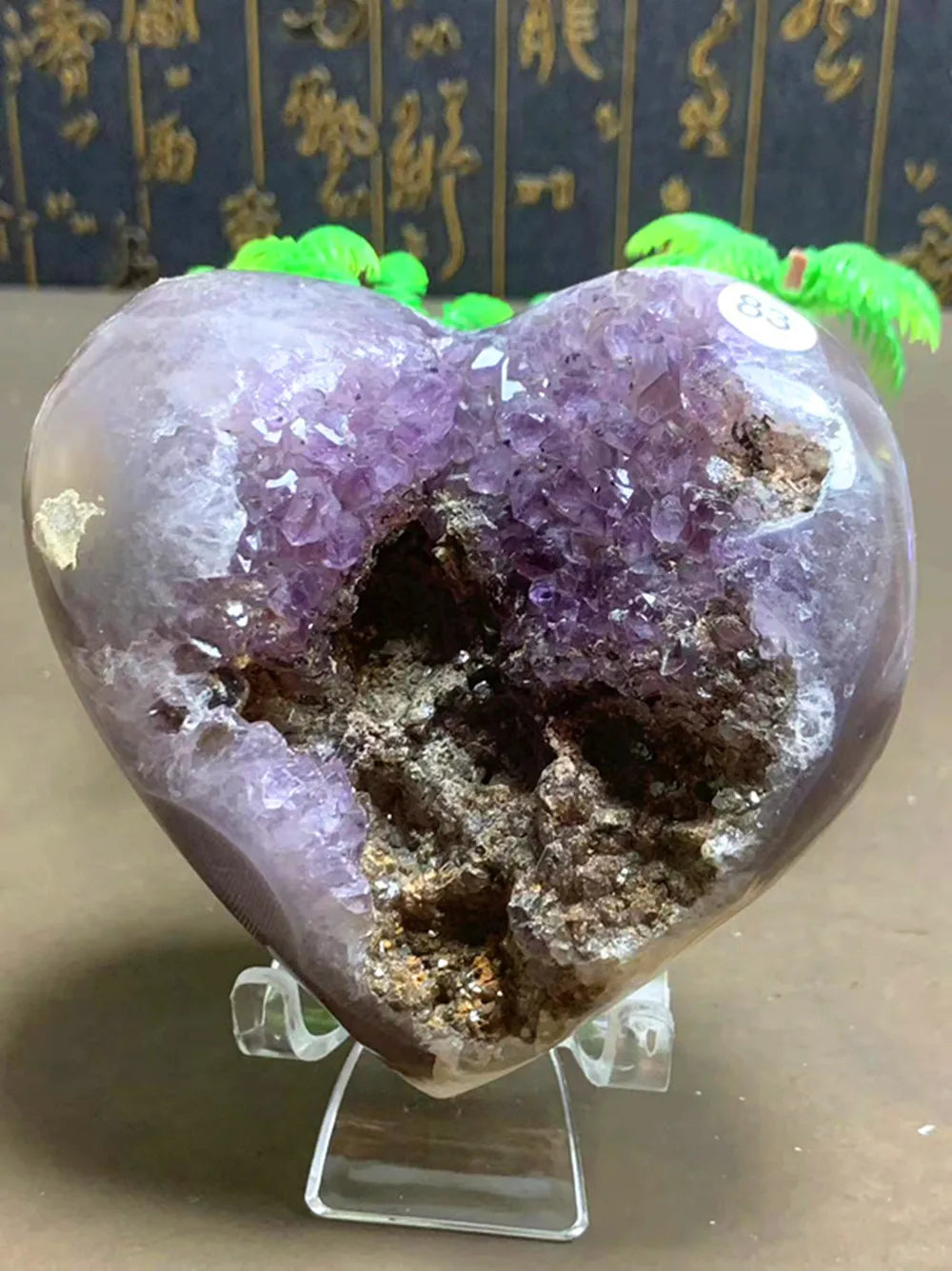 A 1 Natural Purple Crystal Hole, Heart Shape, Quartz Cluster, Specular Energy Healing, Send Bracket