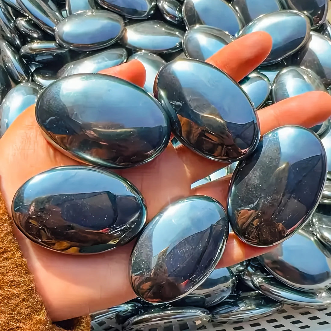 1pc Terahertz Pocket Stones Forget Worries Stone - Exquisite and Smooth Compact Palm Stone, Portable Decorative Stone