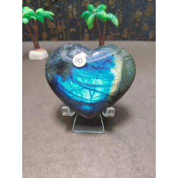 Natural Labradorite Heart — Madagascar Energy Reiki Specimen, New Year Display Gift
